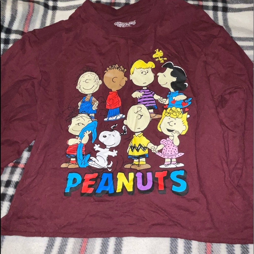 Peanuts cropped long sleeve